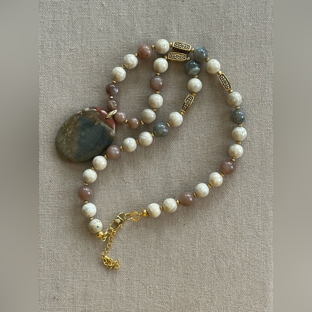 22 inch Moonstone and Jasper bead necklace NWOT - Picture 7 of 16